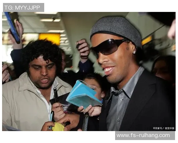 法国足球明星鸡冠头的传奇人生与球场风采揭秘 法国足球明星鸡冠头的传奇人生与球场风采揭秘