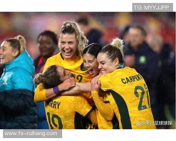 与足球明星合拍的秘诀与技巧分享让你成为镜头前的焦点 与足球明星合拍的秘诀与技巧分享让你成为镜头前的焦点