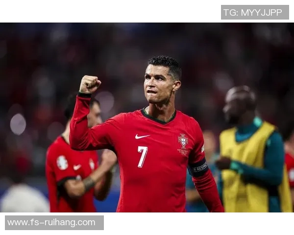 从逆境中崛起的足球巨星们的奋斗与荣耀之路