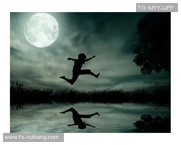 小孩足球明星展现舞蹈才华的视频让人惊叹不已,尽显运动与艺术的完美结合 小孩足球明星展现舞蹈才华的视频让人惊叹不已,尽显运动与艺术的完美结合