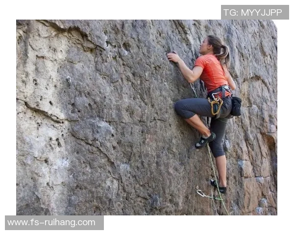 武汉攀岩队的节奏探秘:深度解析攀岩运动的魅力与挑战 武汉攀岩队的节奏探秘:深度解析攀岩运动的魅力与挑战